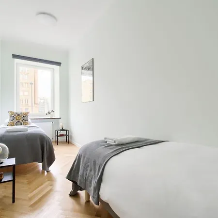 Apartment Center P&o Serviced